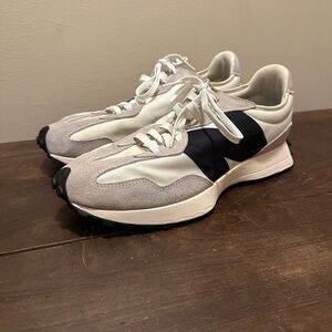 New Balance 327